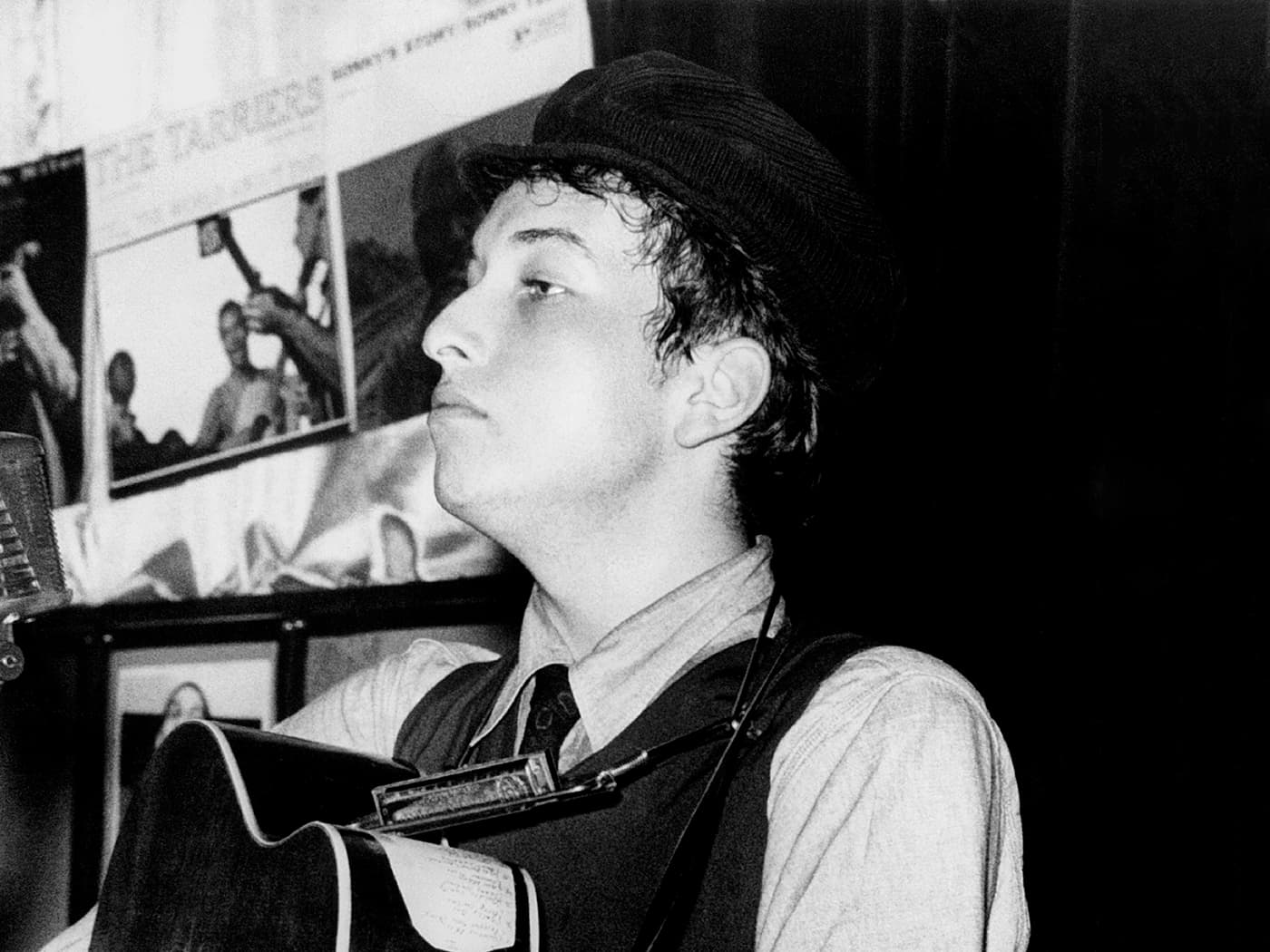 “He was clearly unique, charismatic…” – this was the start of Bob Dylan